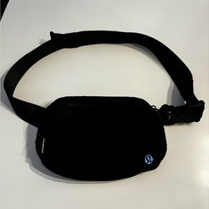 Lululemon belt bag